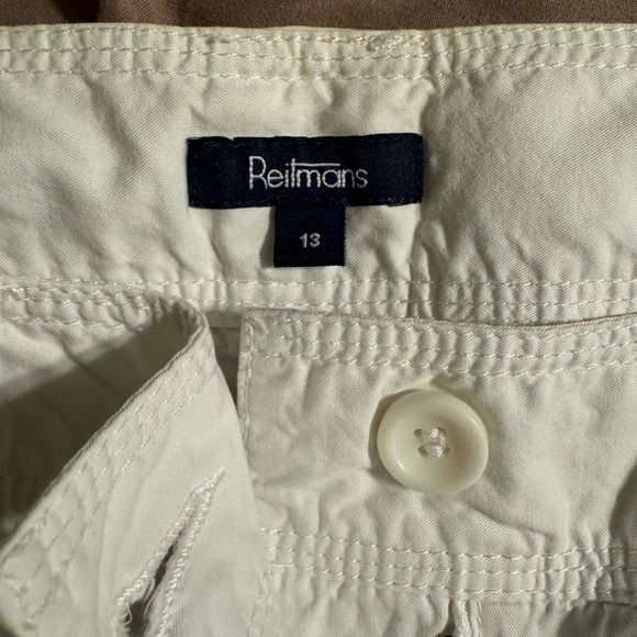 Reitmans 3/4 length short - Picture 2 of 4